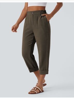 HALARA Olive Green Cropped Capris